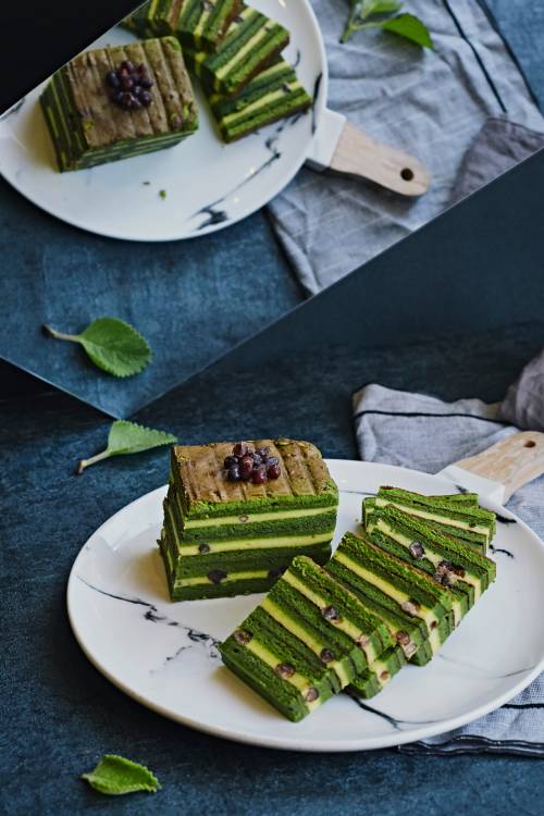 Premium Matcha Cheese Layer (1 loaf)
